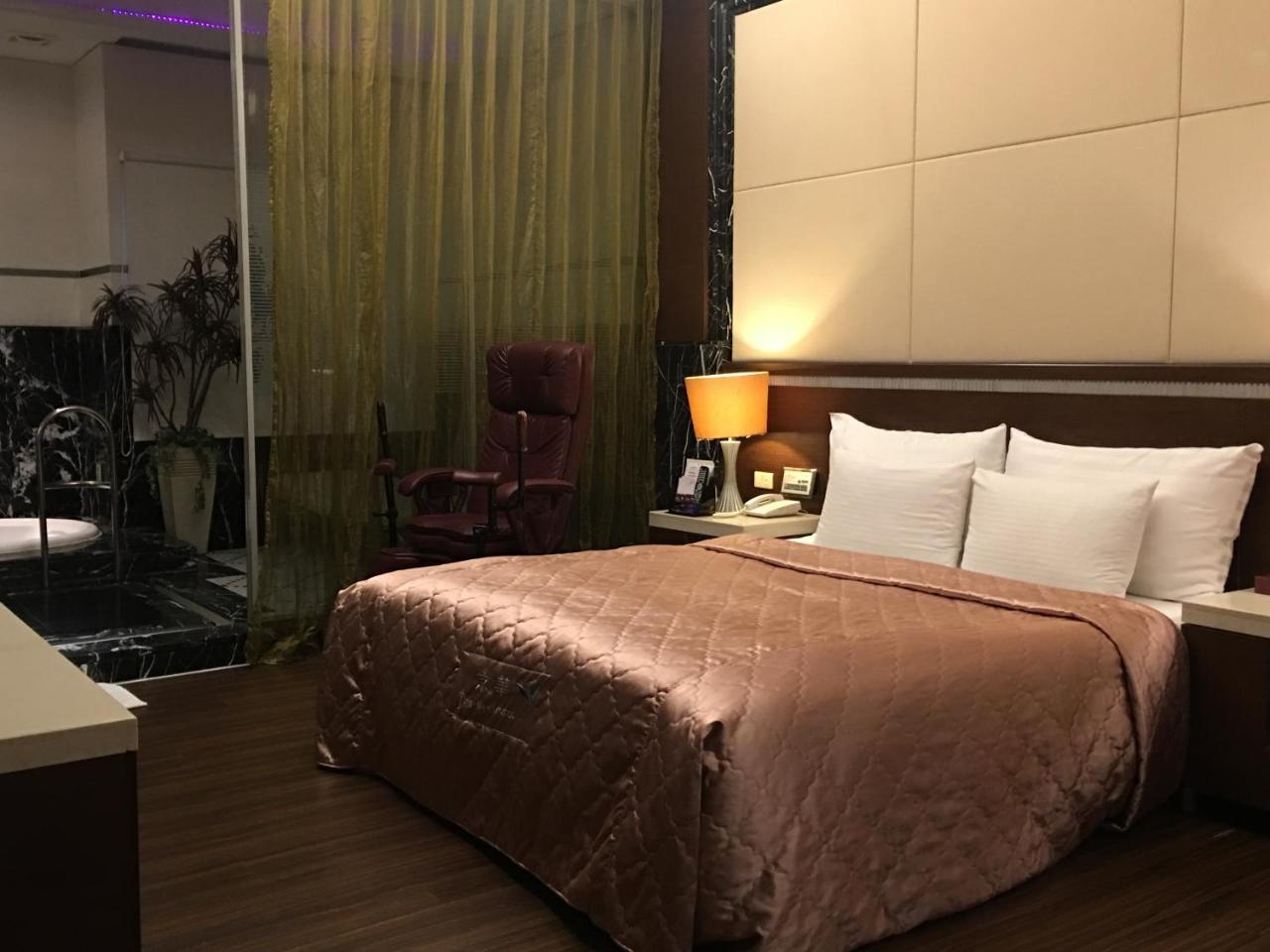 Jing Hwa Motel Tainan Exterior foto